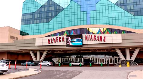 Seneca niagara falls casino estacionamento